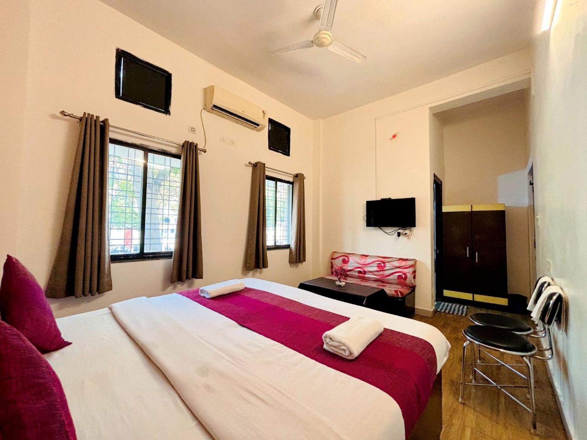 Hotel Sunrise Inn Кота Екстер'єр фото