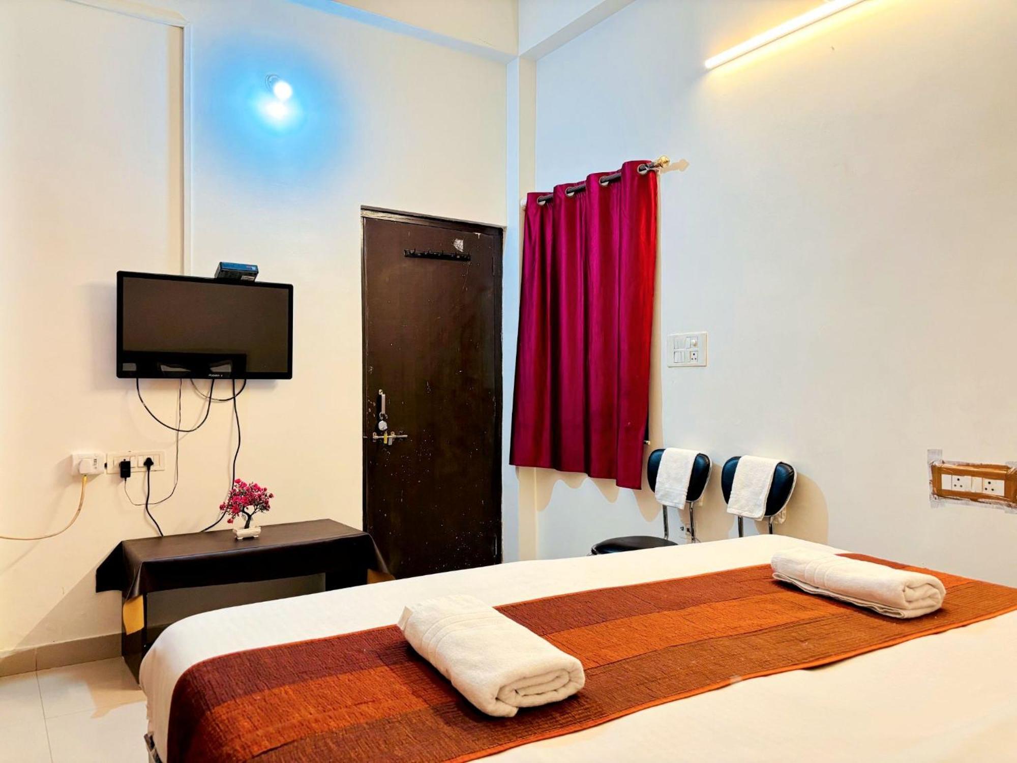 Hotel Sunrise Inn Кота Екстер'єр фото