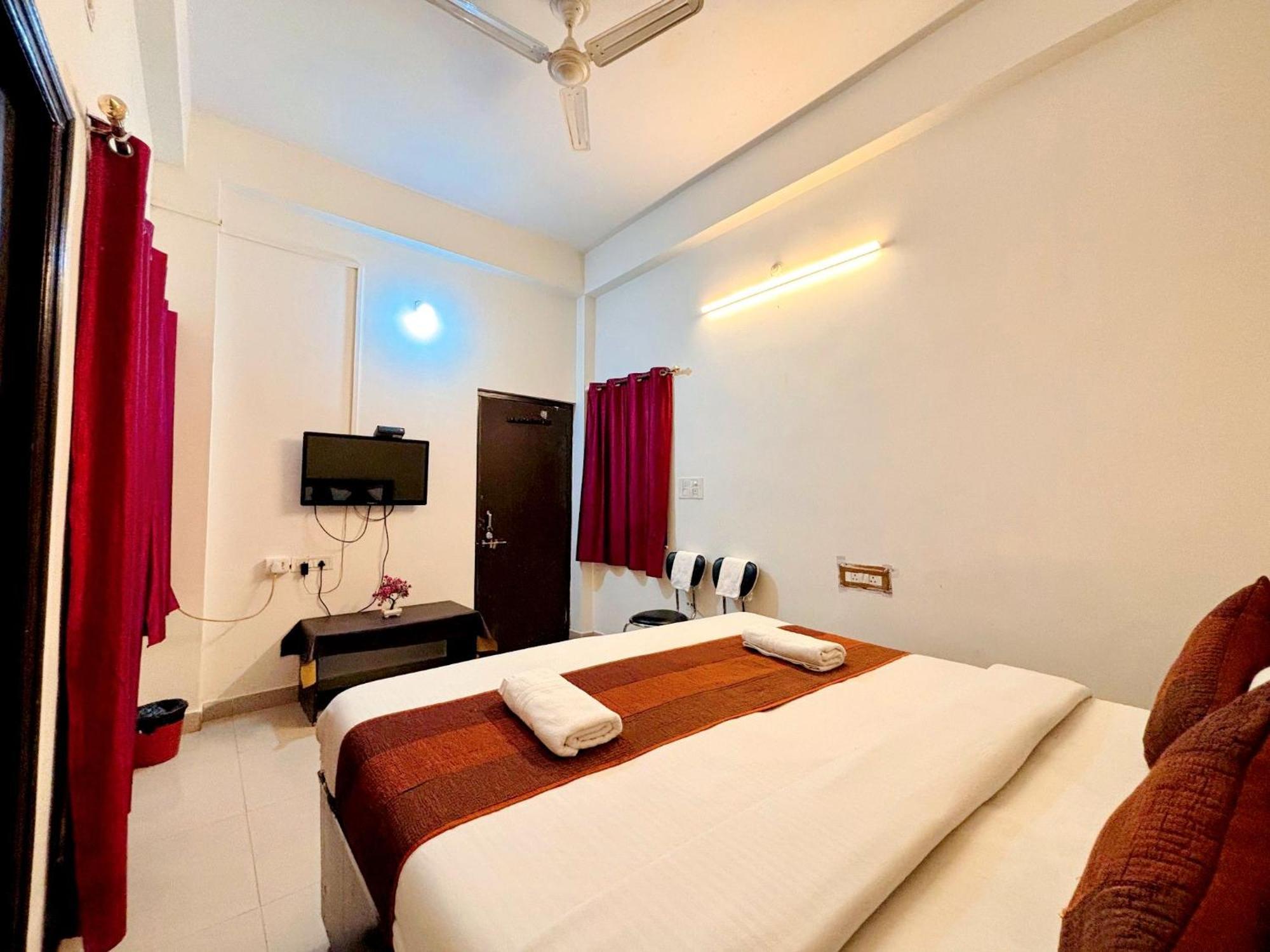Hotel Sunrise Inn Кота Екстер'єр фото