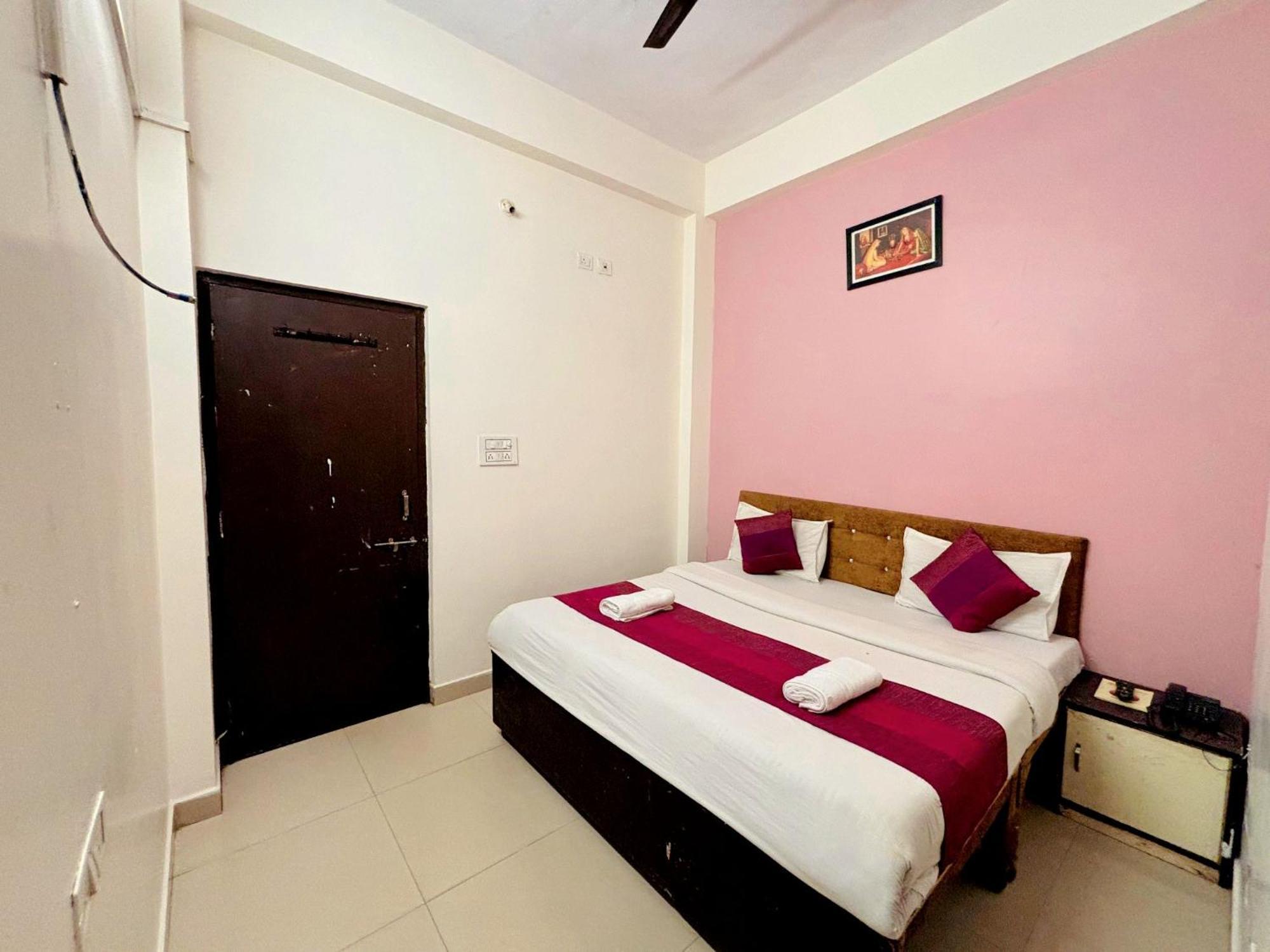 Hotel Sunrise Inn Кота Екстер'єр фото