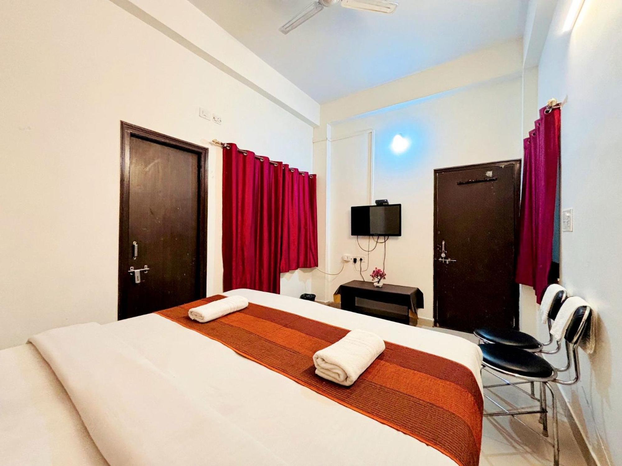 Hotel Sunrise Inn Кота Екстер'єр фото