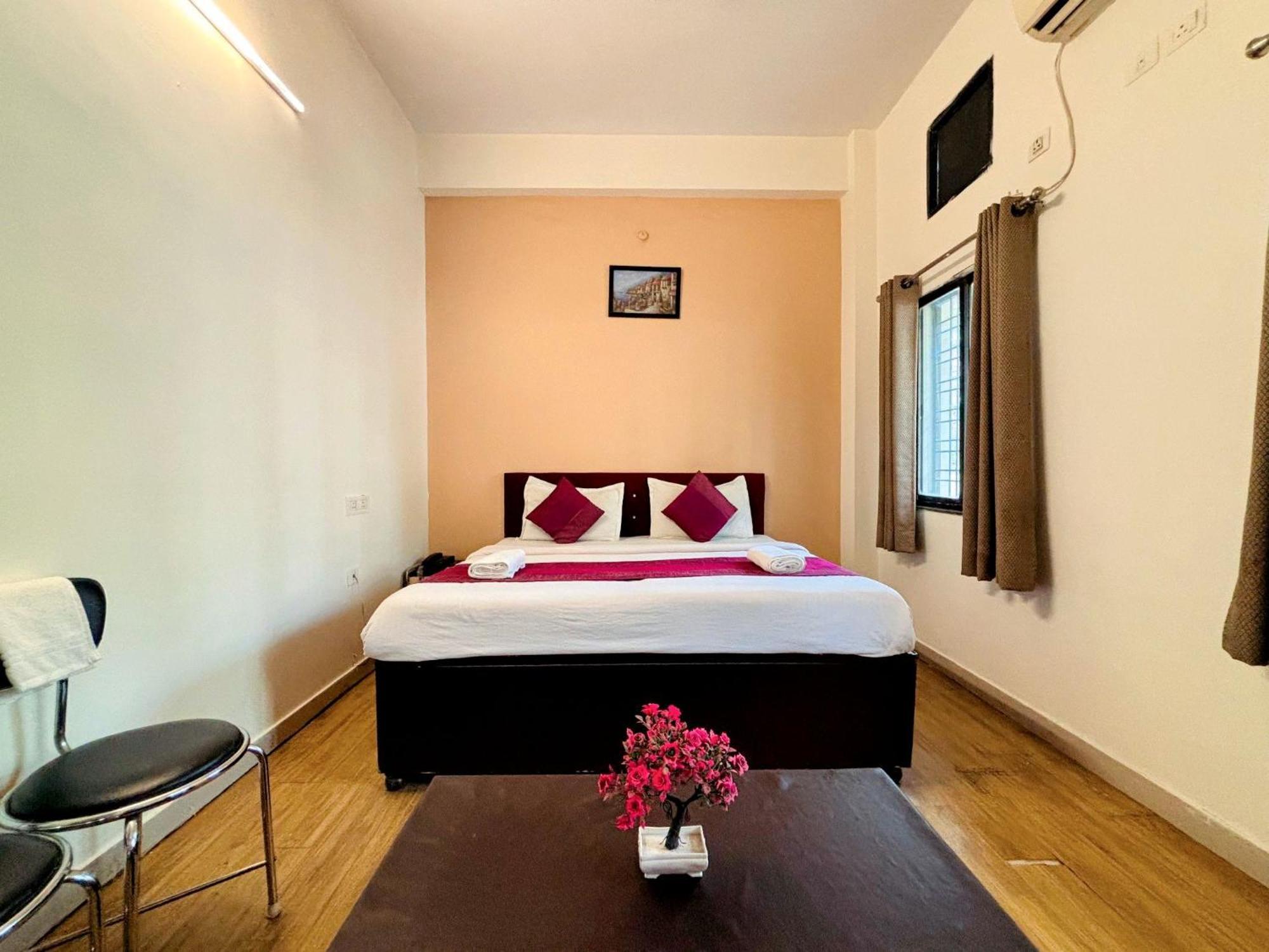 Hotel Sunrise Inn Кота Екстер'єр фото