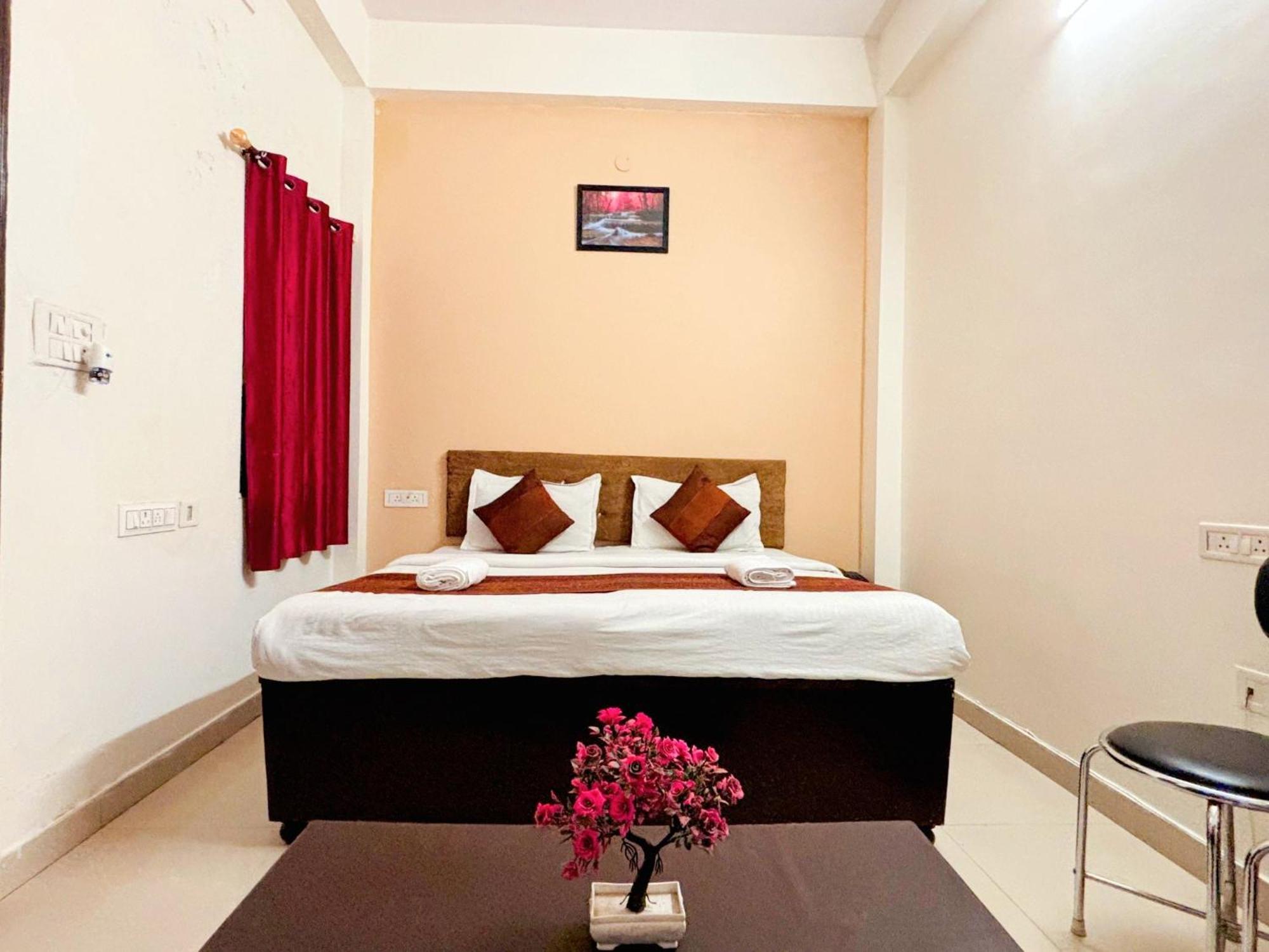 Hotel Sunrise Inn Кота Екстер'єр фото